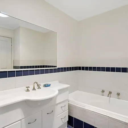 Townhouse In The Heart Of Port Stephens Villa Salamander Bay Exterior photo