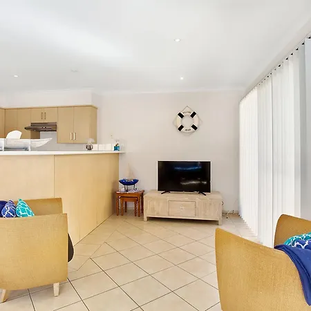 Townhouse In The Heart Of Port Stephens Villa Salamander Bay Exterior photo