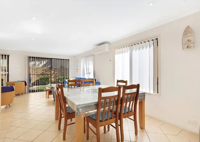Townhouse In The Heart Of Port Stephens
